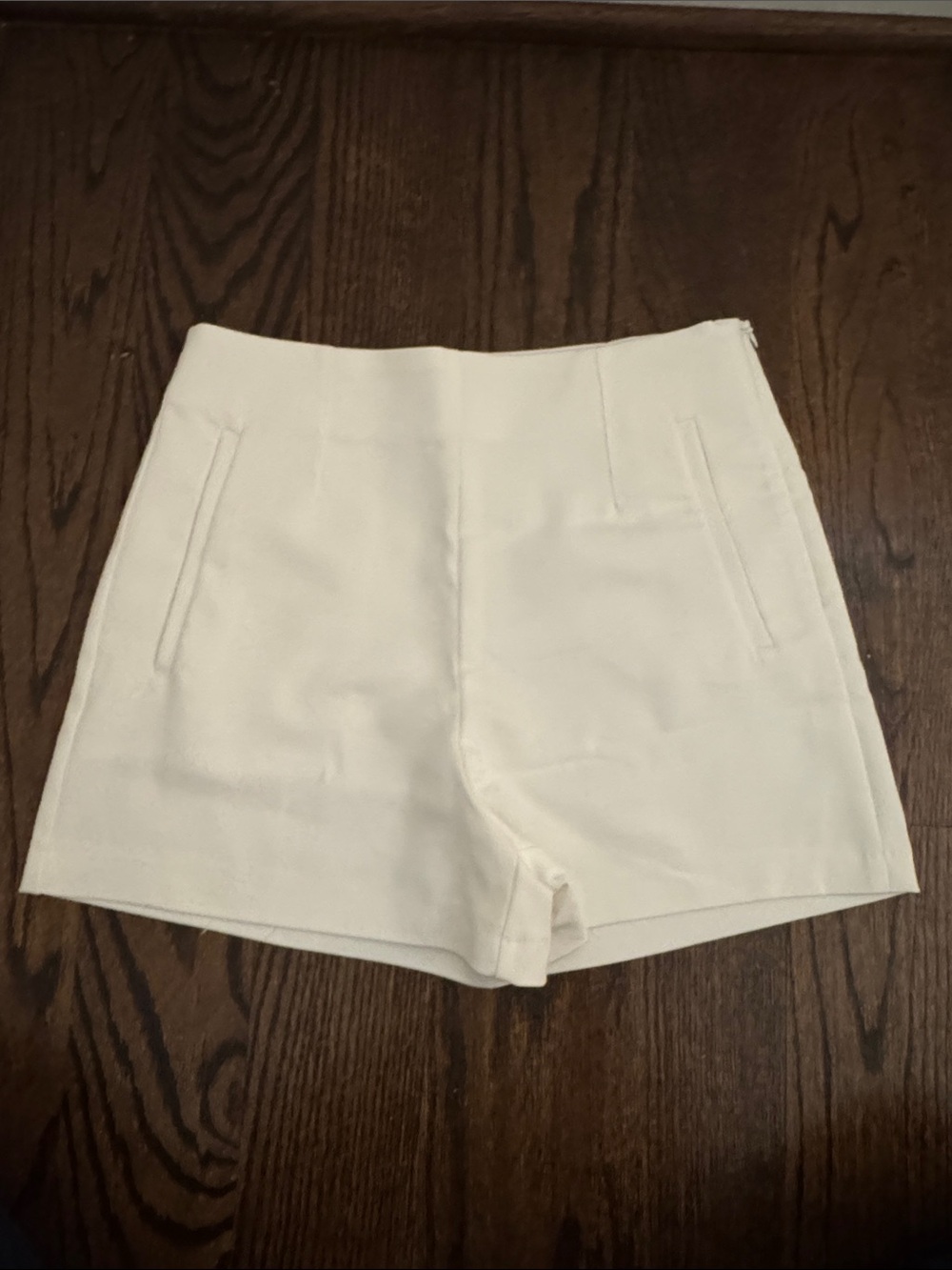 Zara Tailored High-Waist Ivory Shorts
